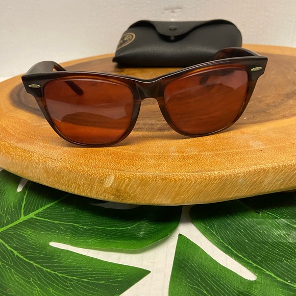 RayBan Original Wayfarers & Case